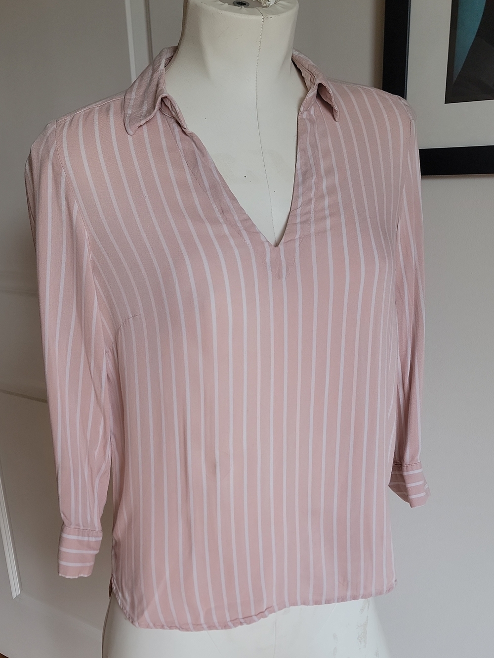 H&M 3/4 Sleeved Pink & White Pinstripe Split Neck Popover Blouse Size XS